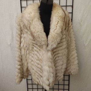 LADIES CREME FOX SHORT FUR COAT SIZE LARGE EUC.